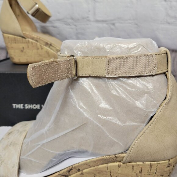 Naturalizer Women's Areda Ankle Strap Wedge Sandals - Picture 7 of 9